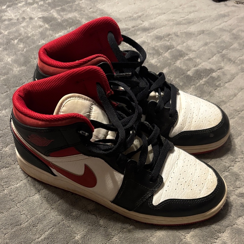 Jordan Kids' Cream & Black Low-Top Sneaker